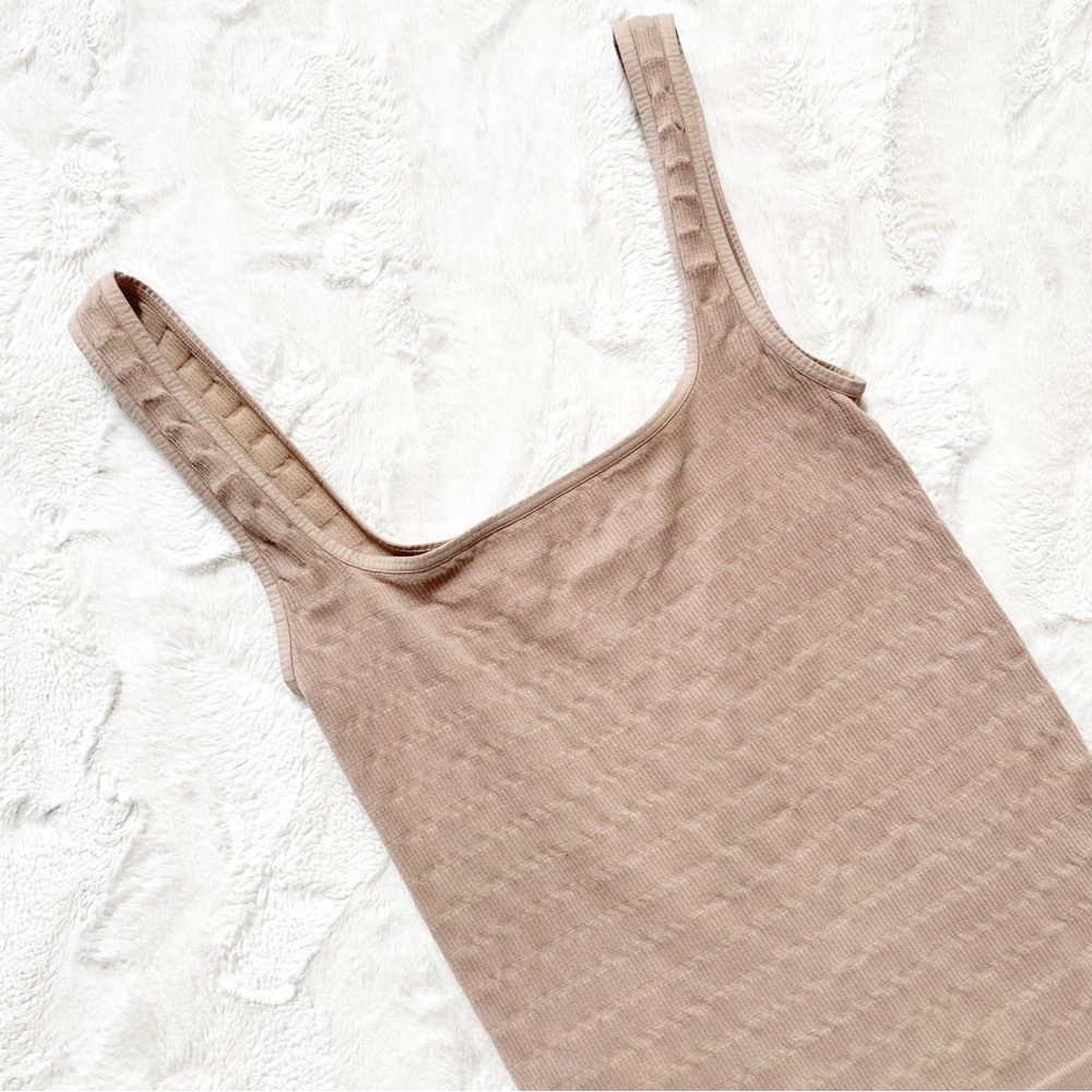 free people • square one nude seamless cami | XS/S - Picture 6 of 9